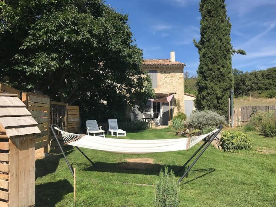 Вилла Les Tarraiettes Au Pied Du Luberon Лурмарин Экстерьер фото