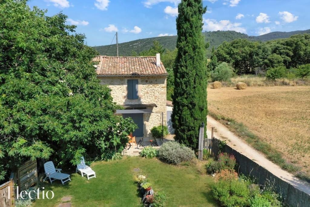 Вилла Les Tarraiettes Au Pied Du Luberon Лурмарин Экстерьер фото